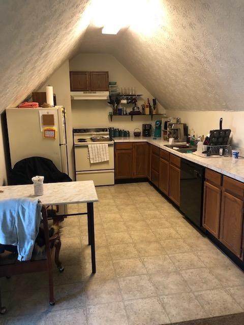 375 Aylesford Place - Photo 1