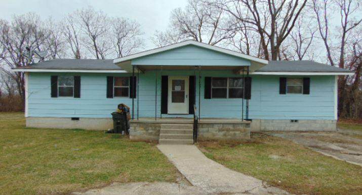 609 Main Avenue - Photo 1