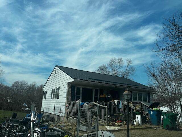 115 Waveland Ave Avenue - Photo 1