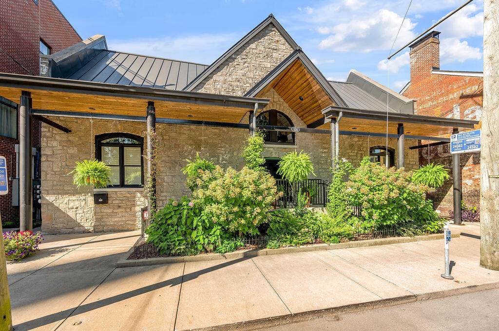 514 Short Street - Photo 1