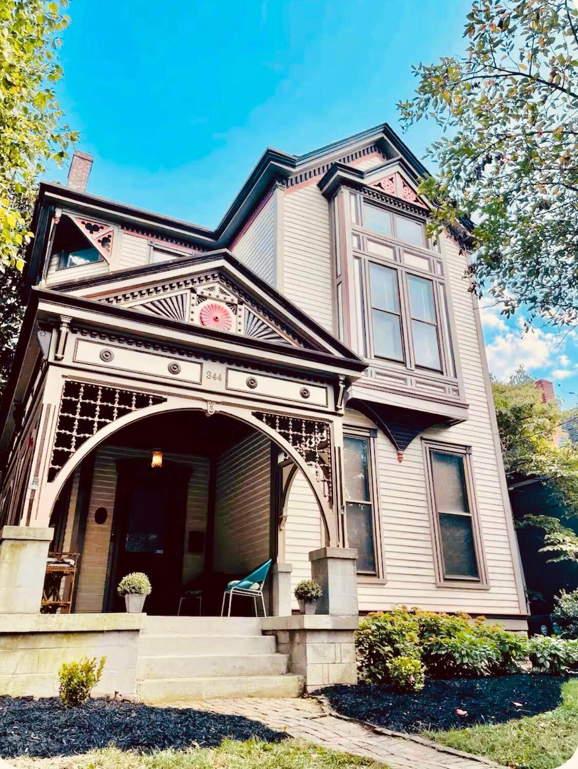 344 Madison Place - Photo 1