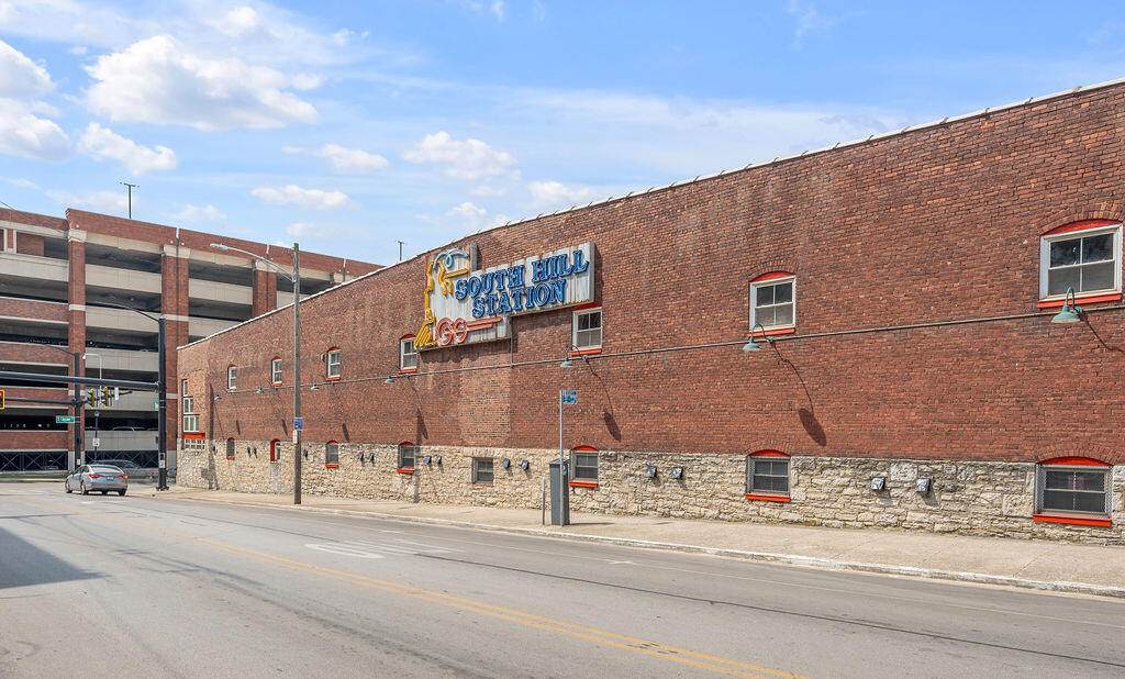 585 Upper Street - Photo 1