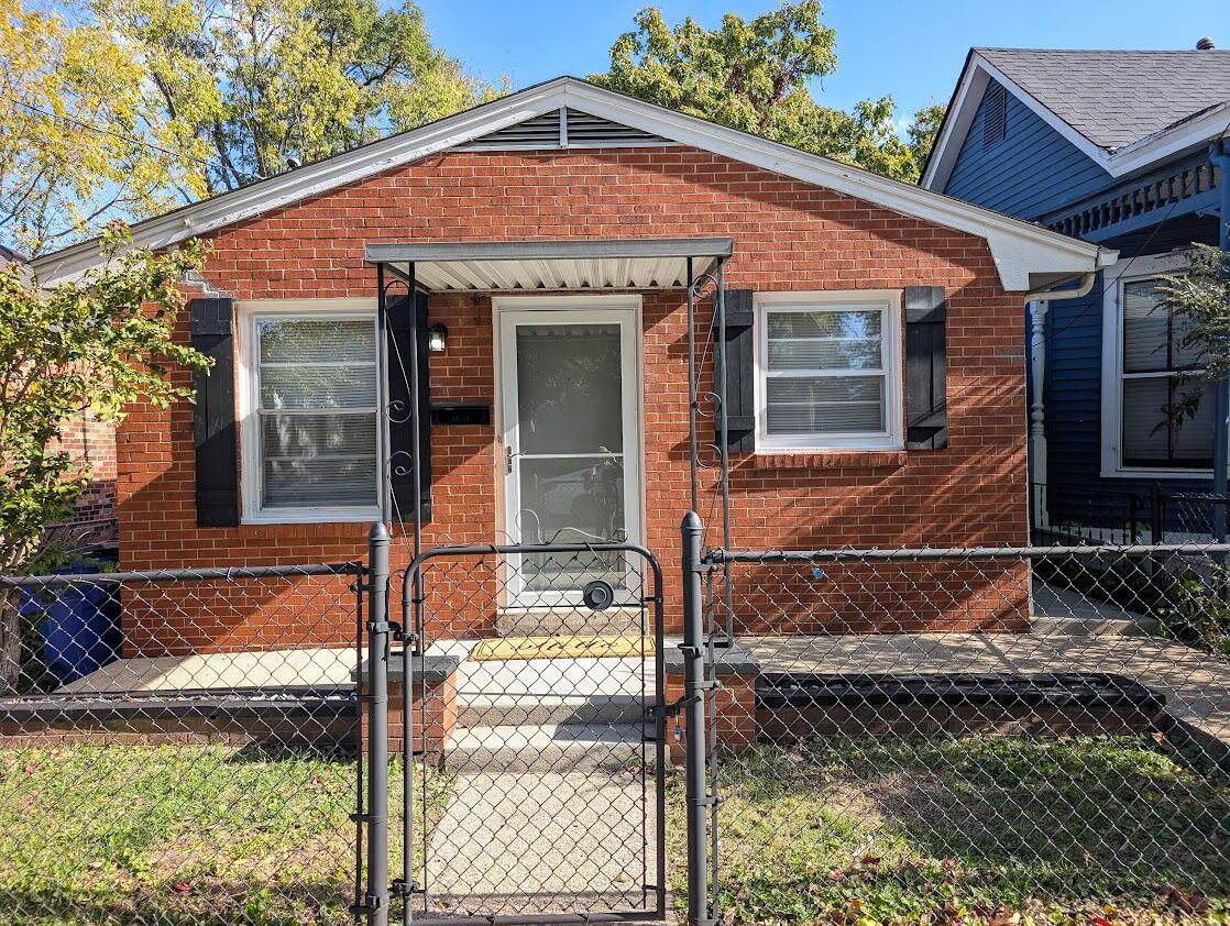 121 Fifth Street - Photo 1