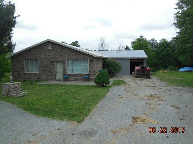 1385 Harrodsburg Road - Photo 1