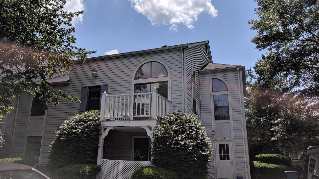 404 Bainbridge Court - Photo 1