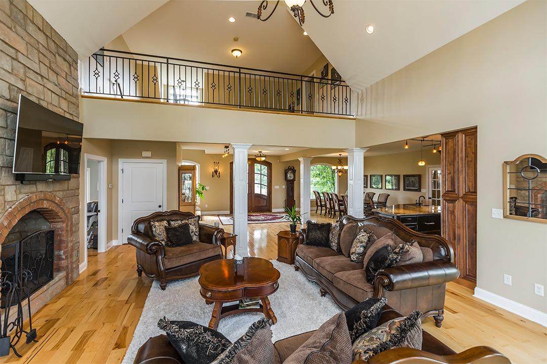 5295 Bryan Station Road - Photo 1