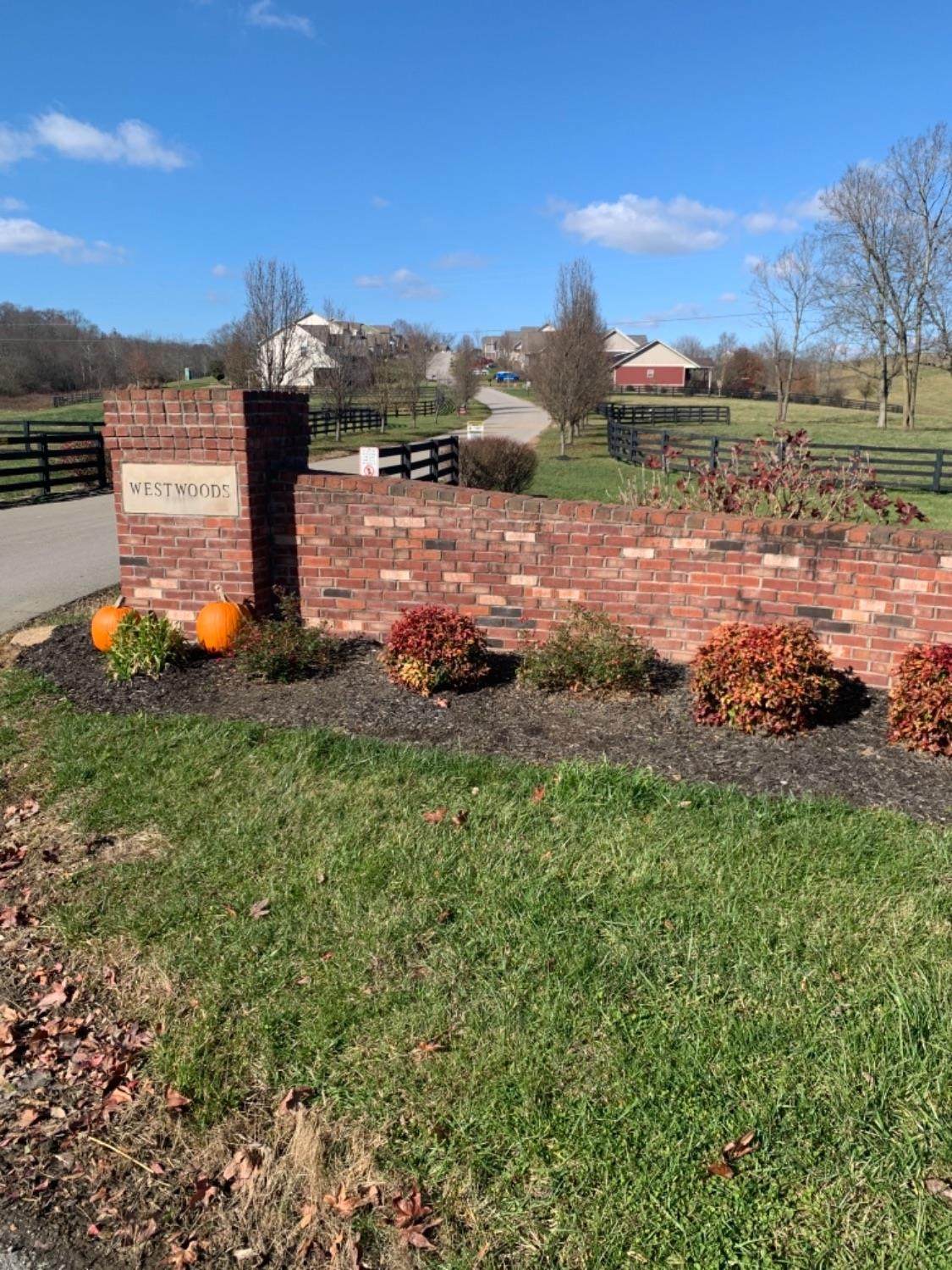 182 Westwoods Drive - Photo 1