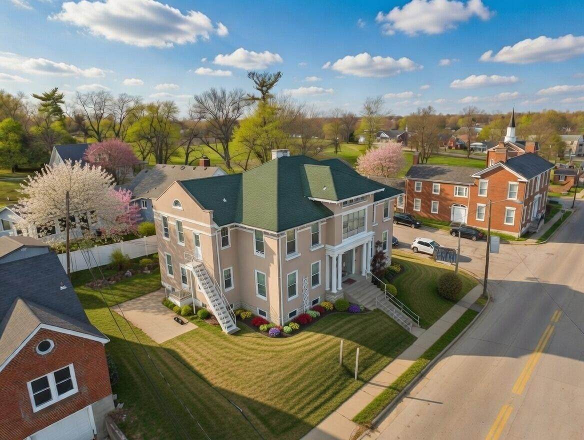 202 College Street - Photo 1