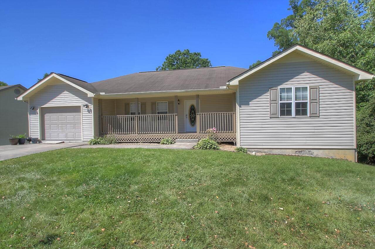155 Elmwood Court - Photo 1