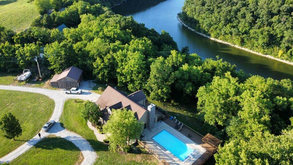 860 Wells Landing Road - Photo 1