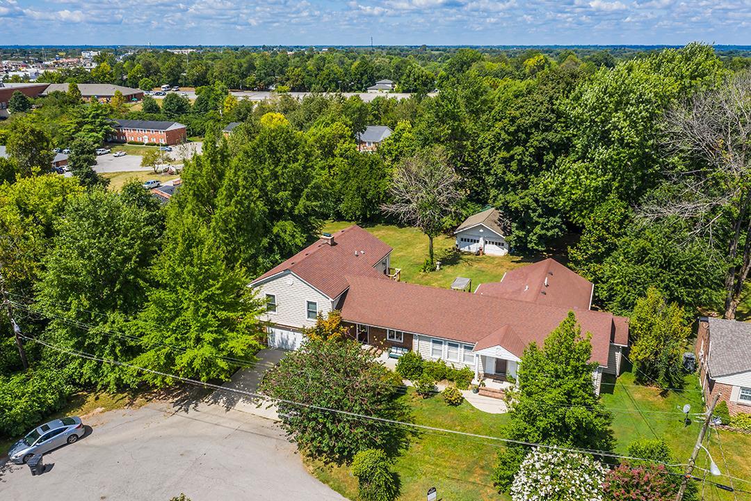 222 Ridgeway Drive - Photo 1