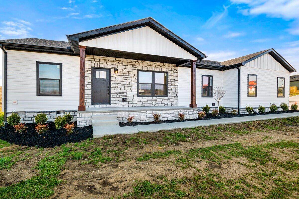 301 Belmont Lane - Photo 1