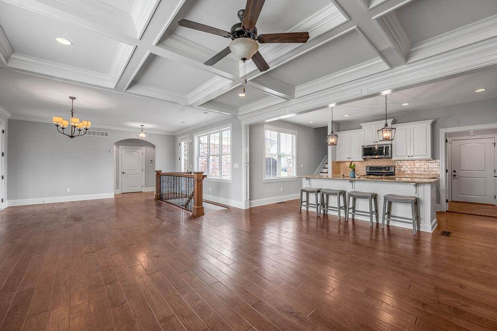 110 Petunia Court - Photo 1
