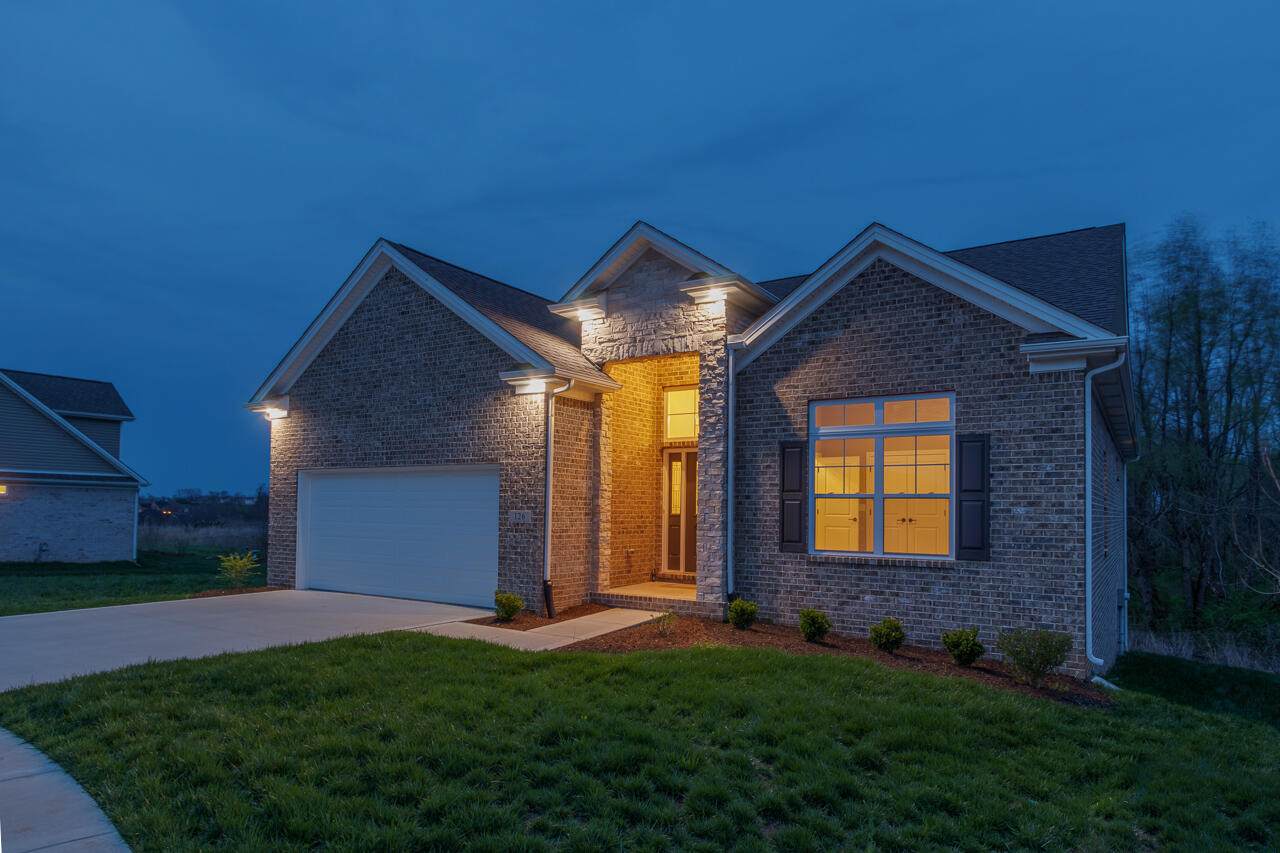 126 Amick Way - Photo 1