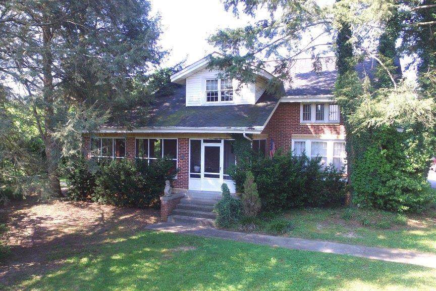 703 Fifth Street - Photo 1