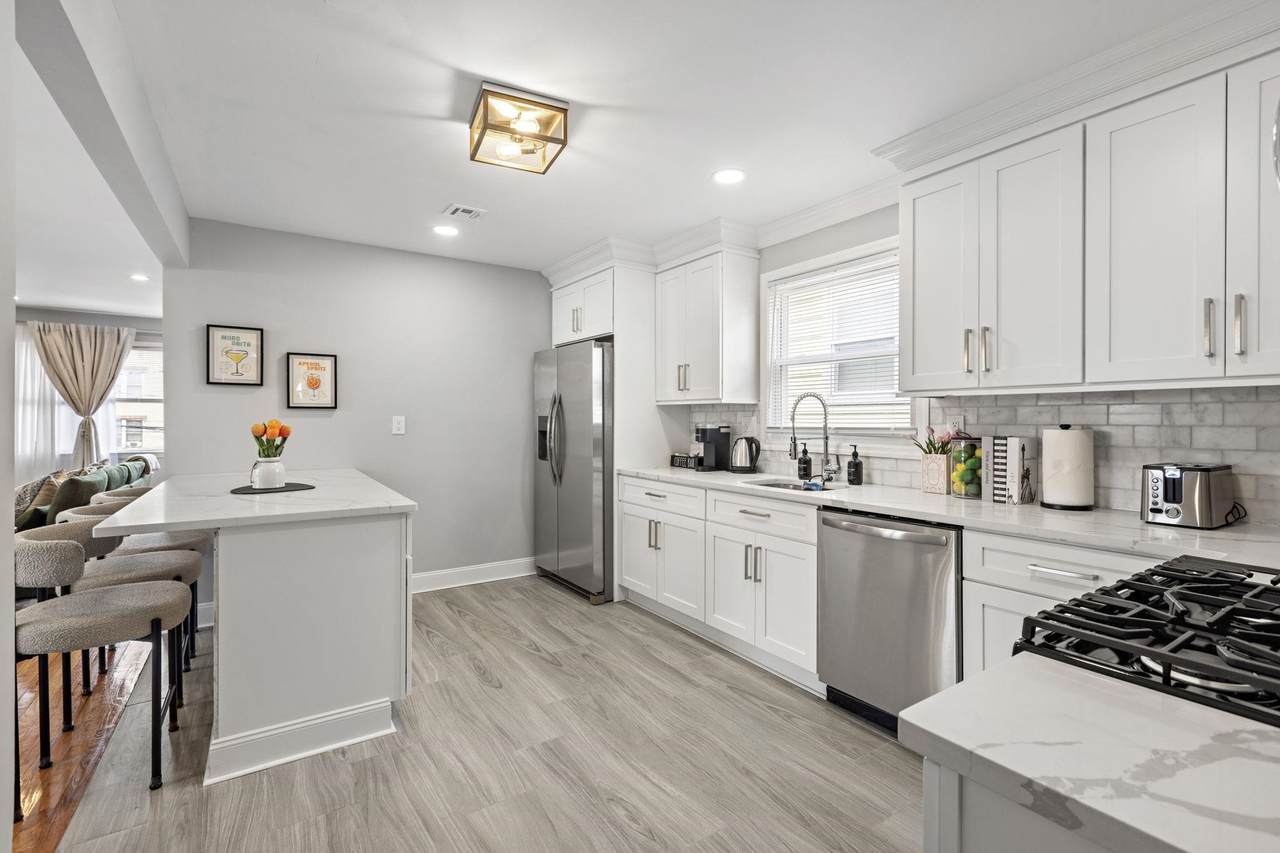 728 Kennedy Blvd - Photo 1