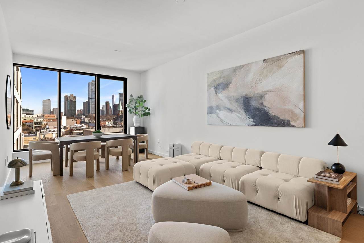 387 8TH ST - Photo 1