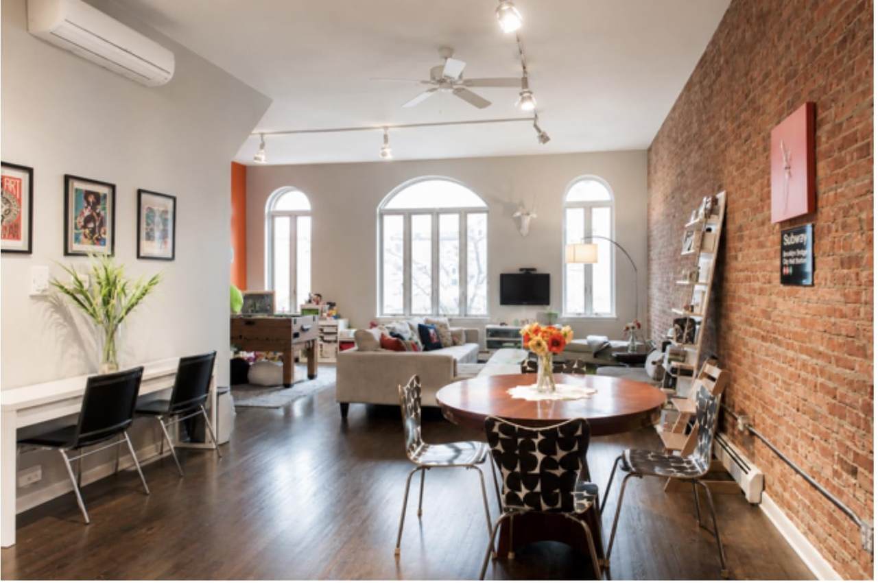 251 Washington St - Photo 1