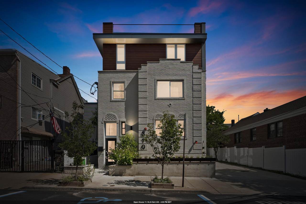 310 4TH ST - Photo 1