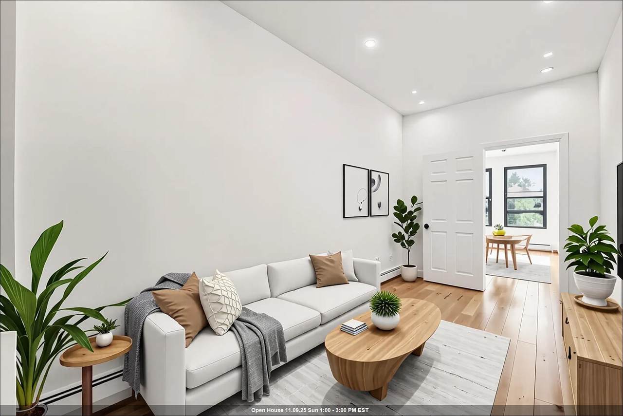 138 Leonard St - Photo 1