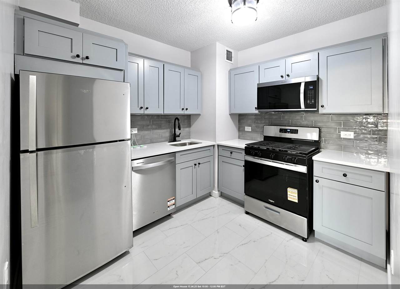 45 River Dr South - Photo 1