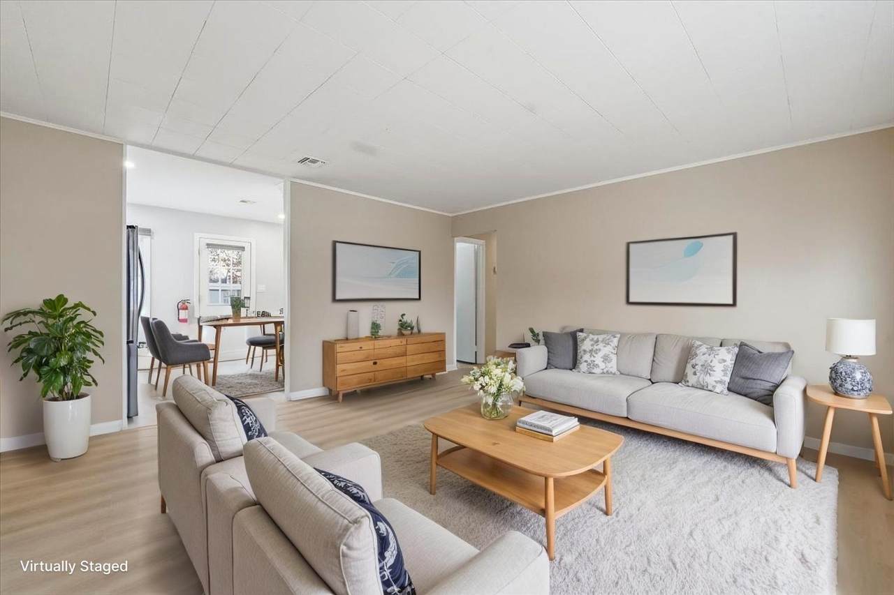 52 Markham Rd - Photo 1