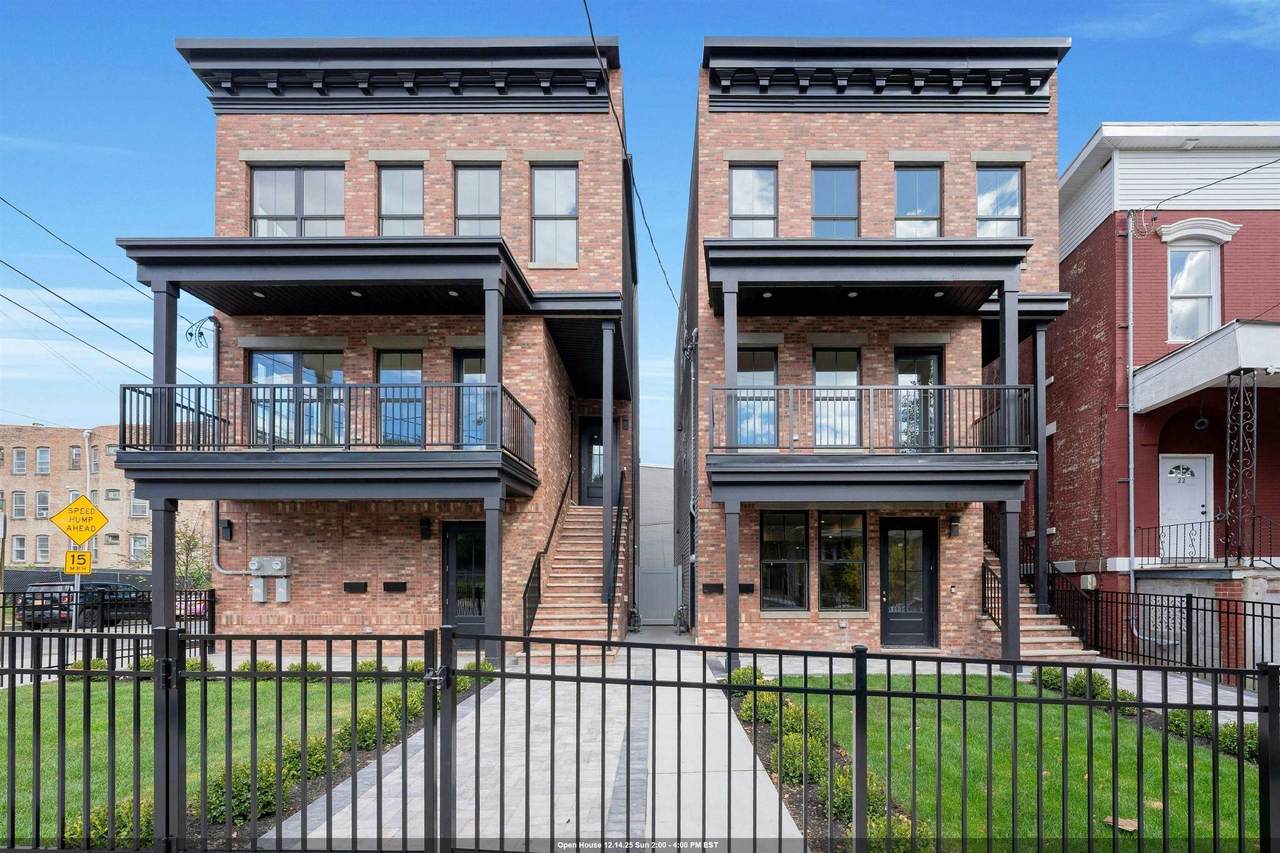 24 Clinton Ave - Photo 1