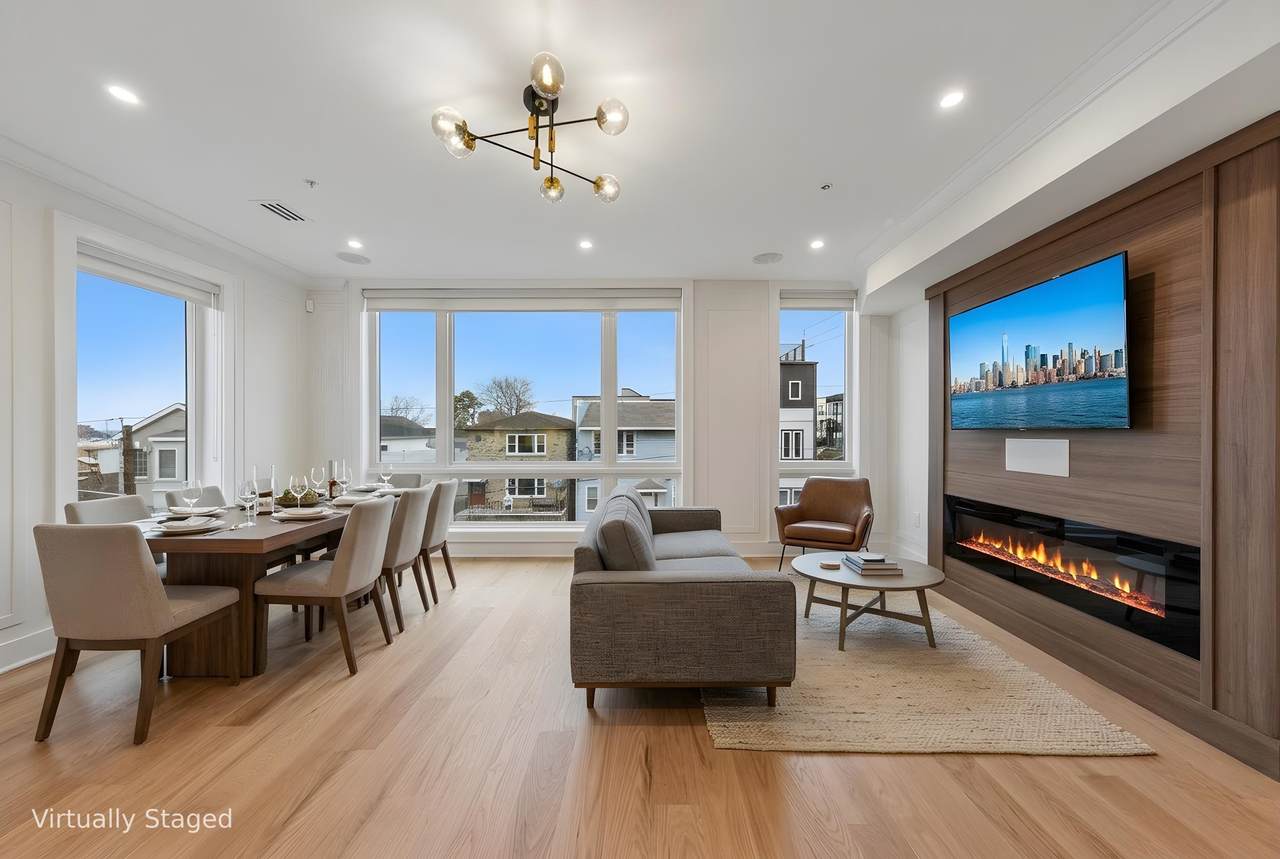 183 Zabriskie St - Photo 1
