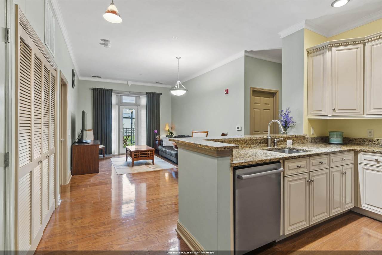 7400 River Rd - Photo 1