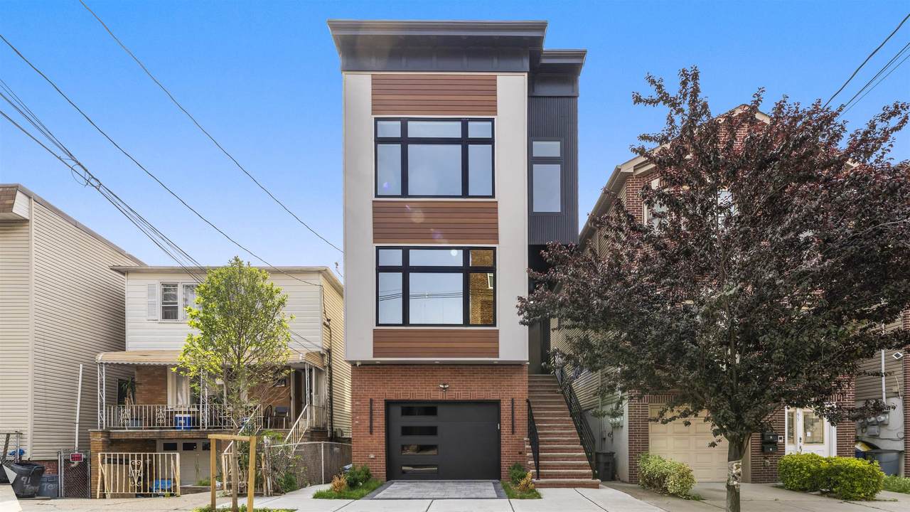 93 Terrace Ave - Photo 1