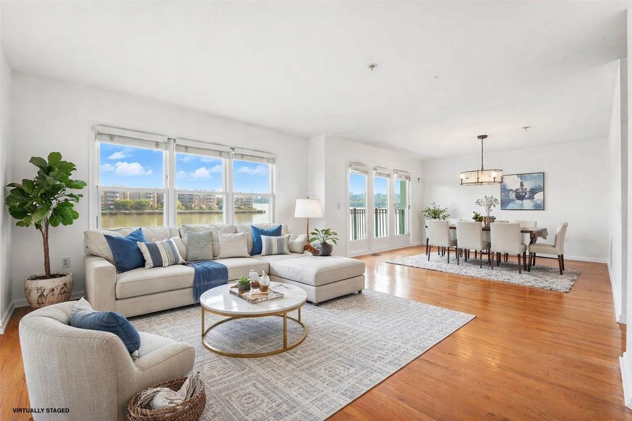 252 The Promenade - Photo 1