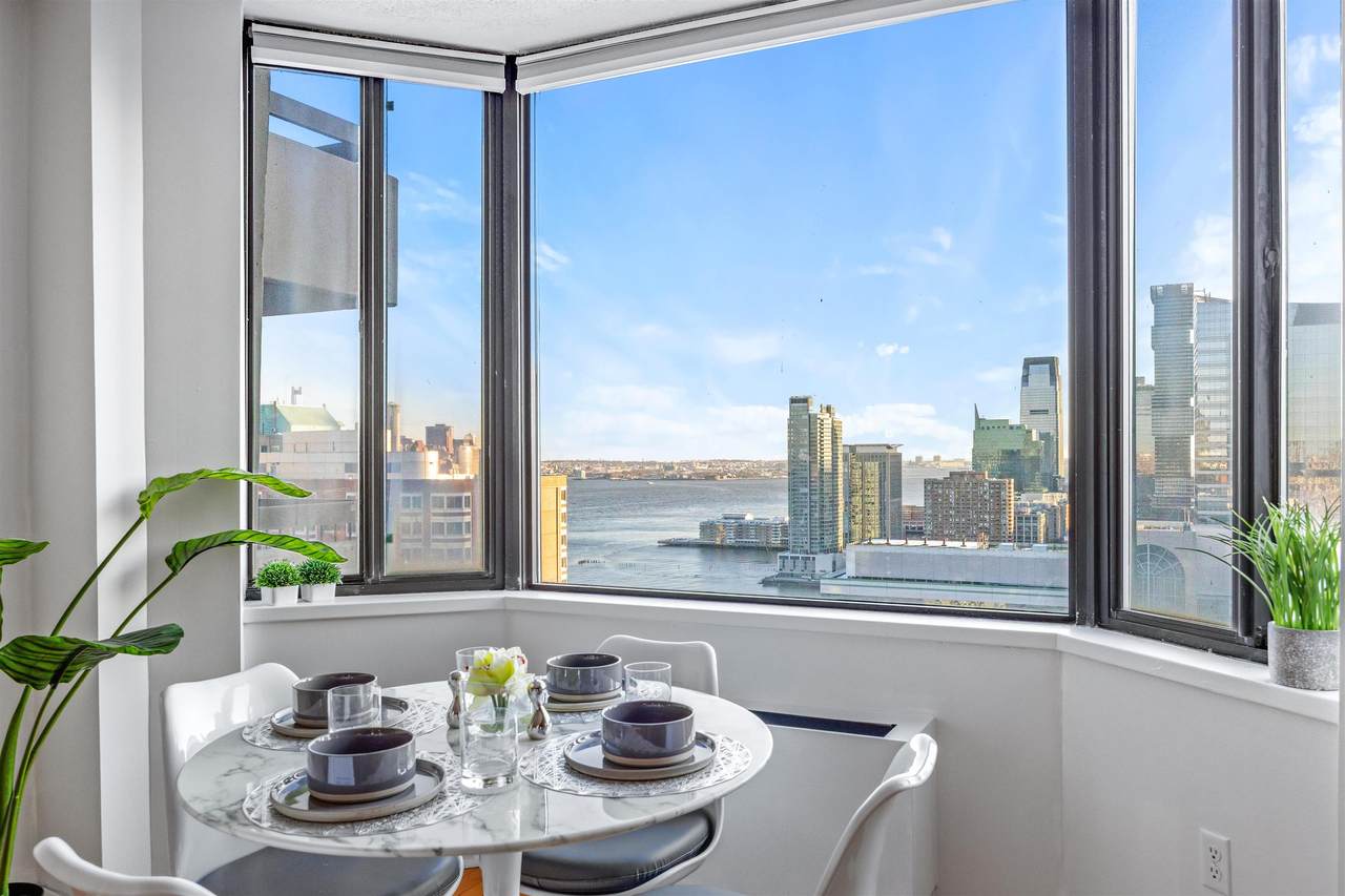 45 River Dr South - Photo 1