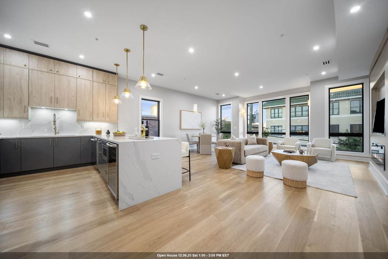 619 Palisade Ave - Photo 1