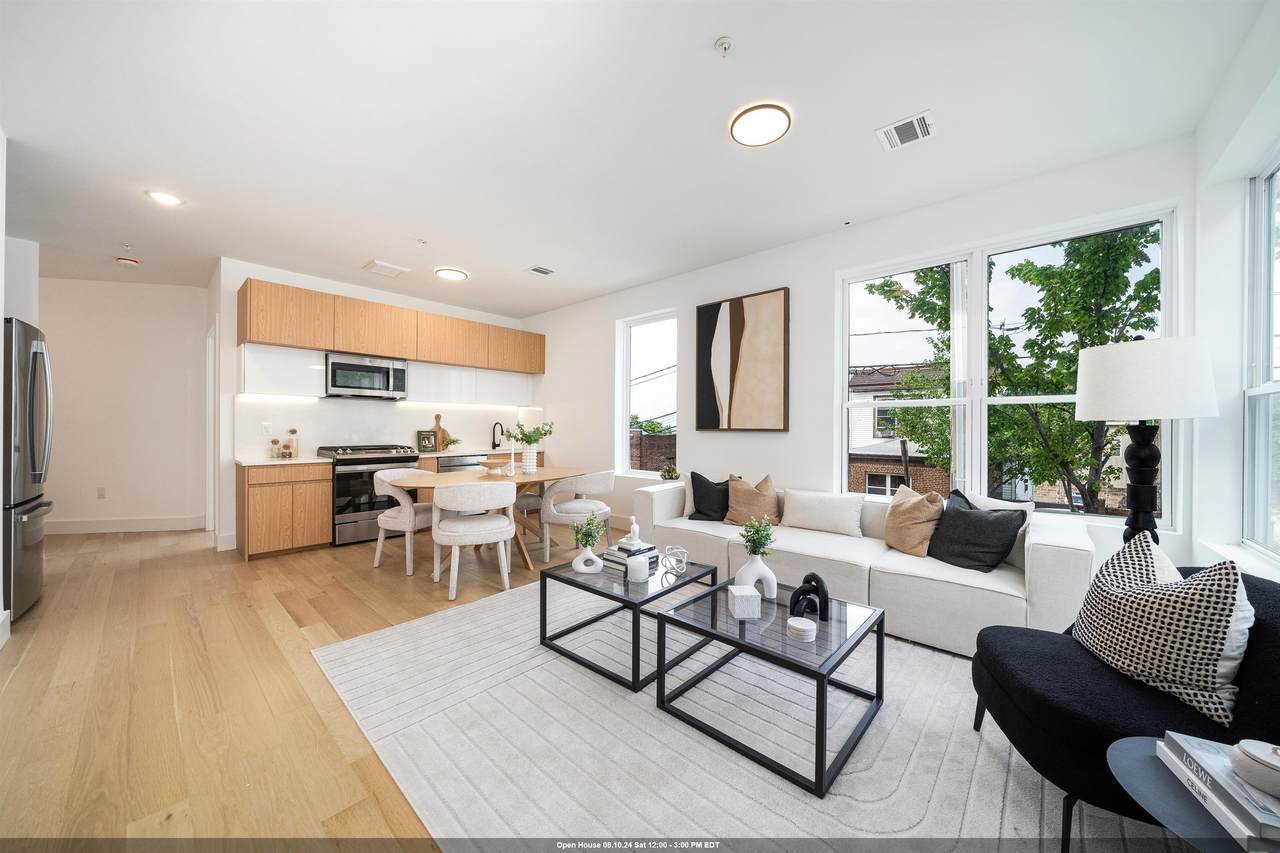 649 38TH ST - Photo 1