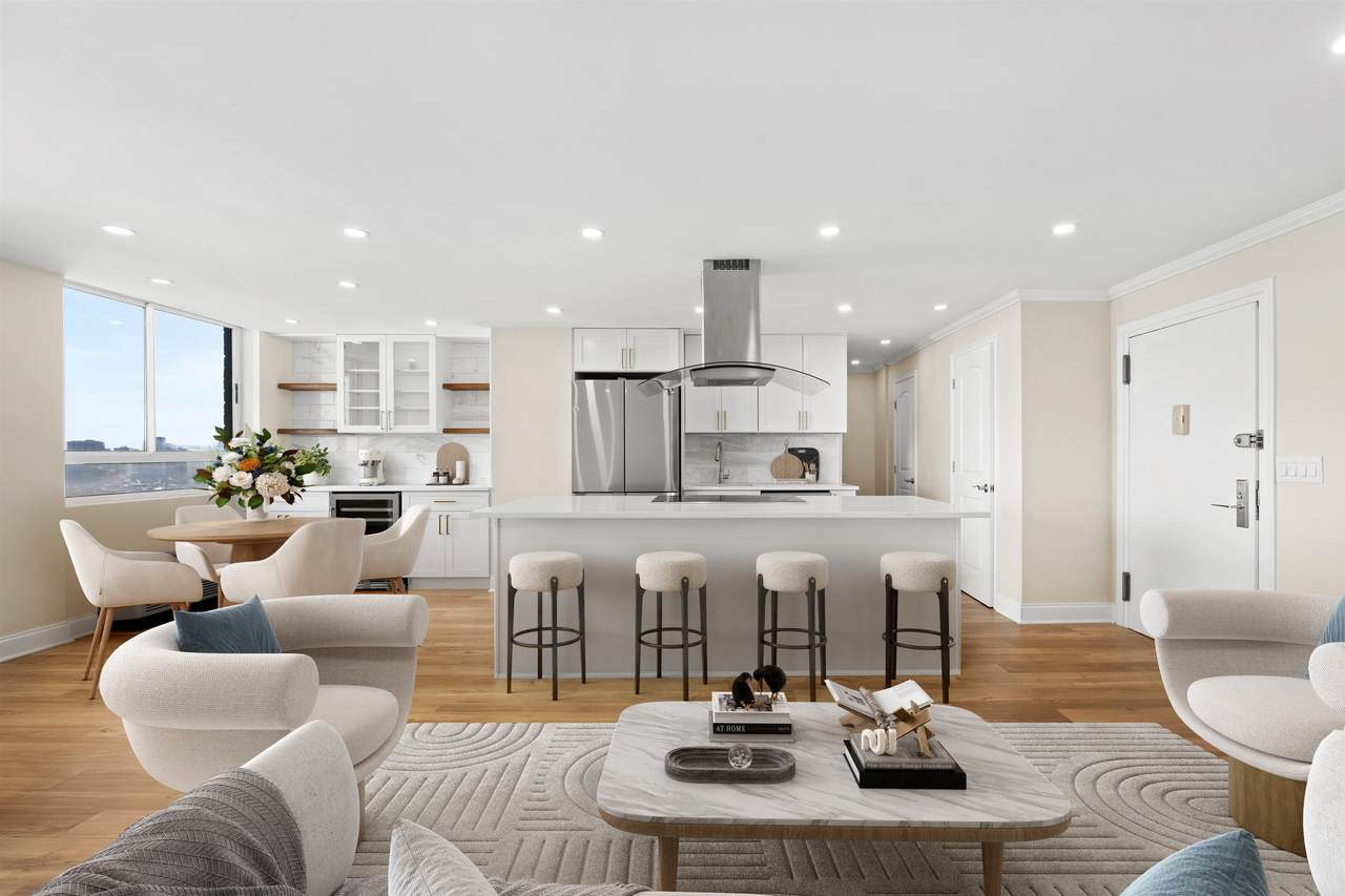 100 Manhattan Ave - Photo 1