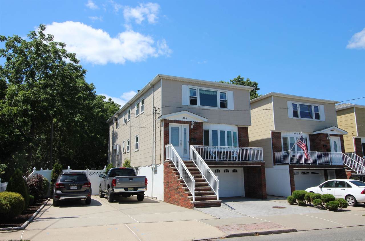 601-603 Schuyler Ave - Photo 1