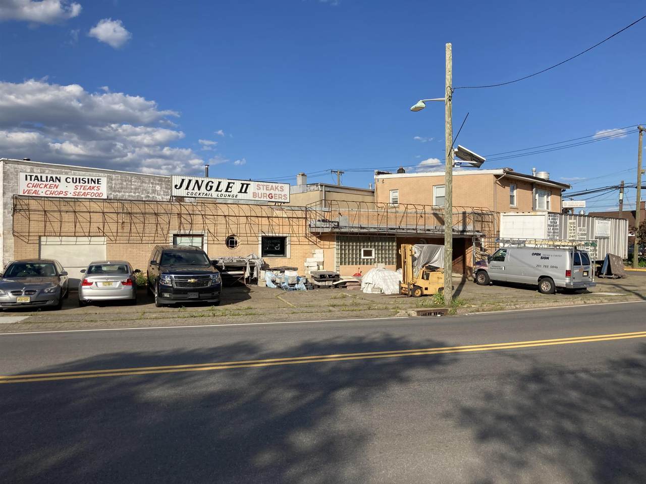 469 Victoria Terrace - Photo 1