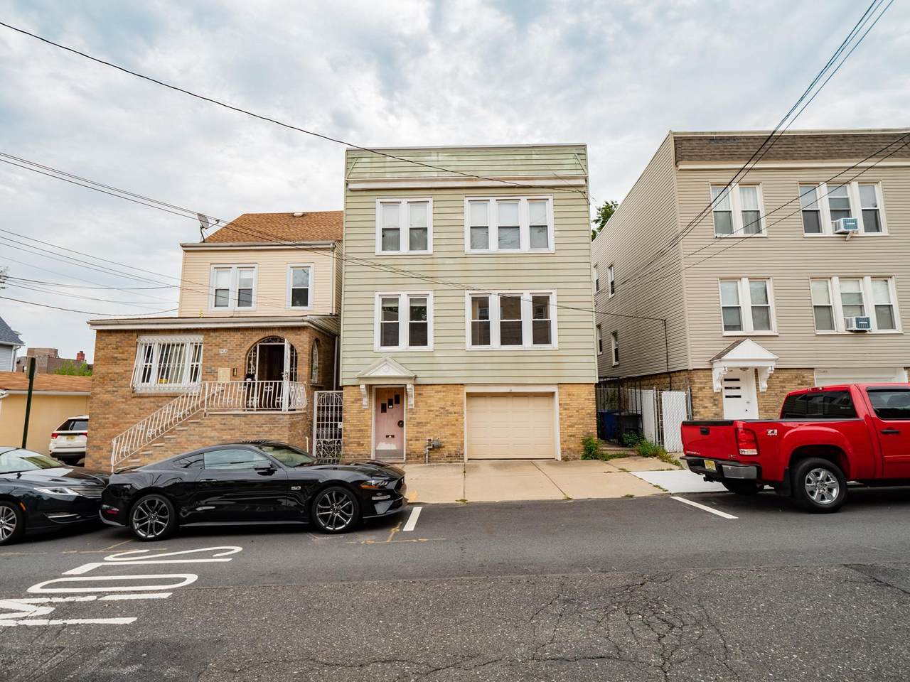 7406 1ST AVE - Photo 1