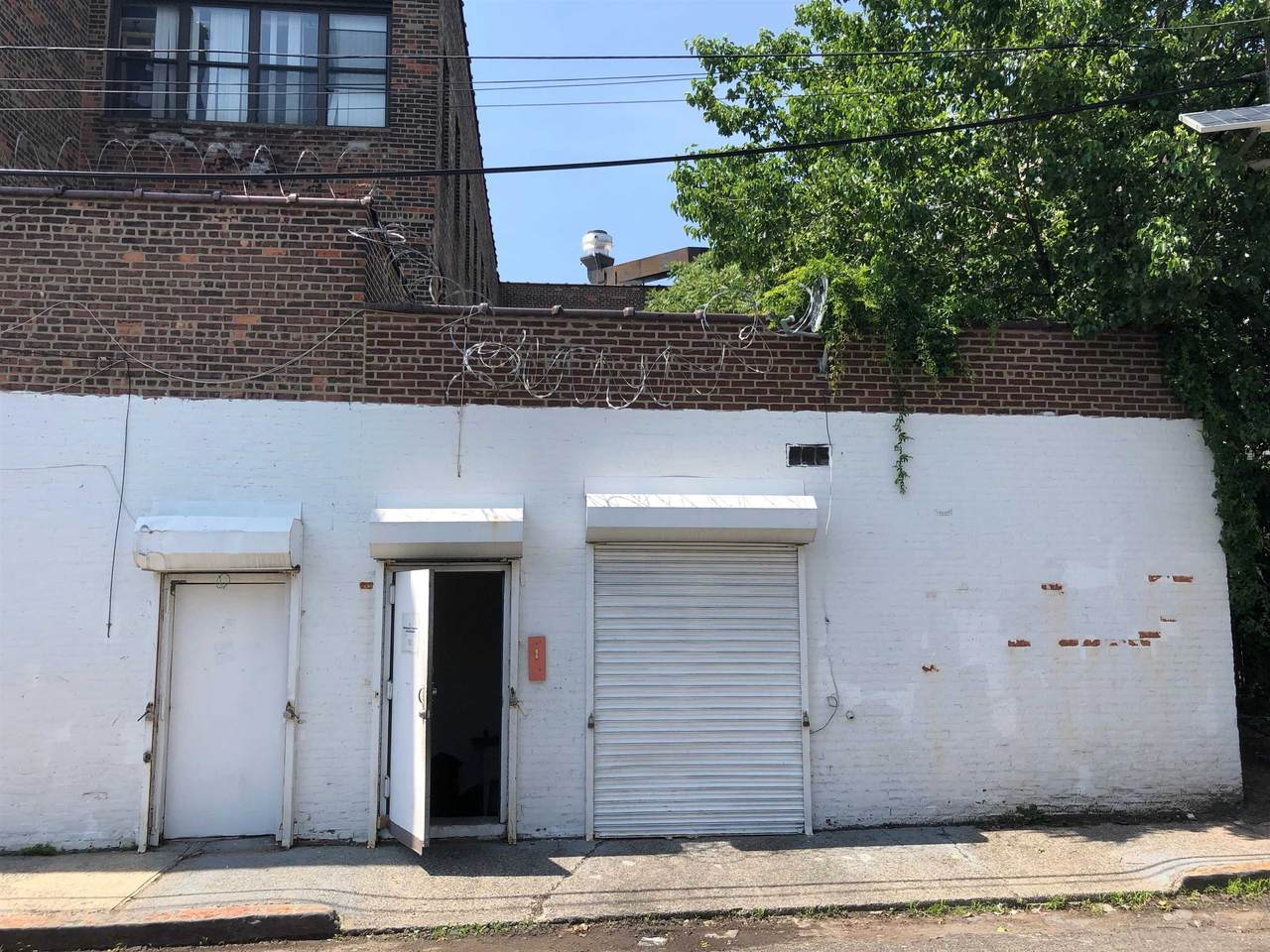 900 Bergen Ave - Photo 1
