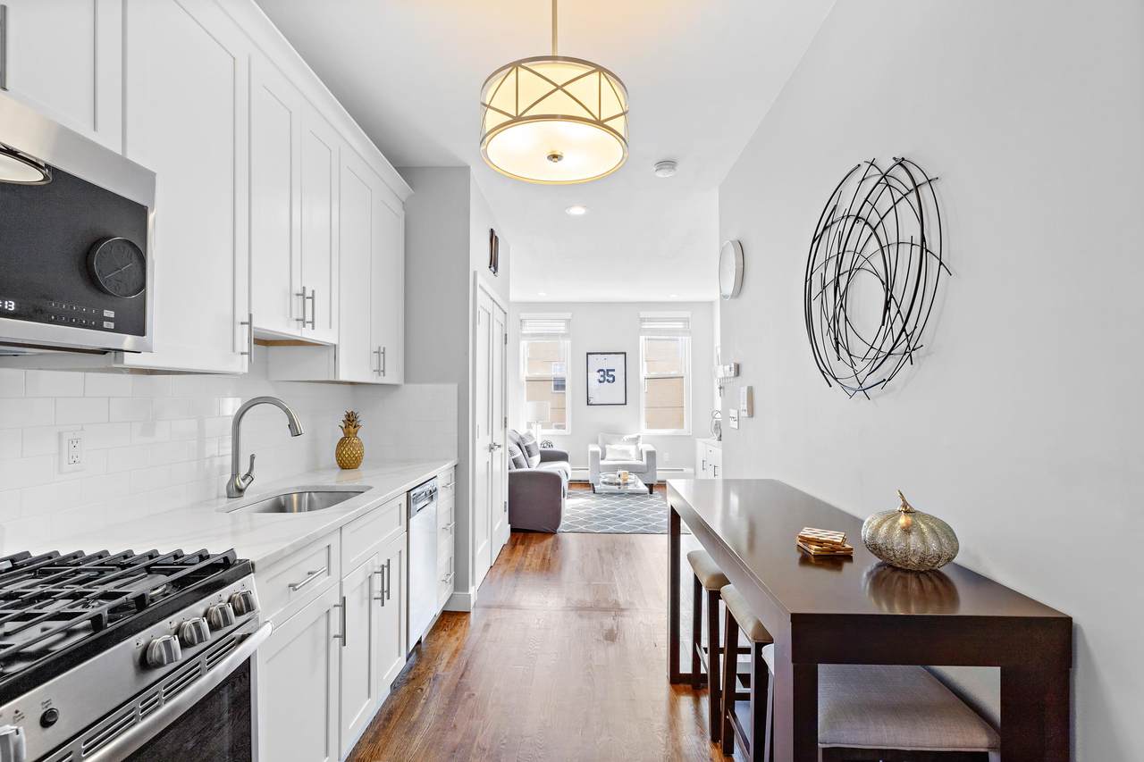 328 Madison St - Photo 1