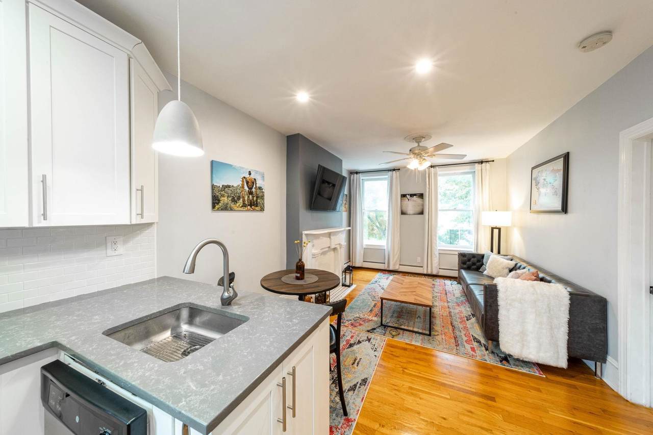 122 Bright St - Photo 1