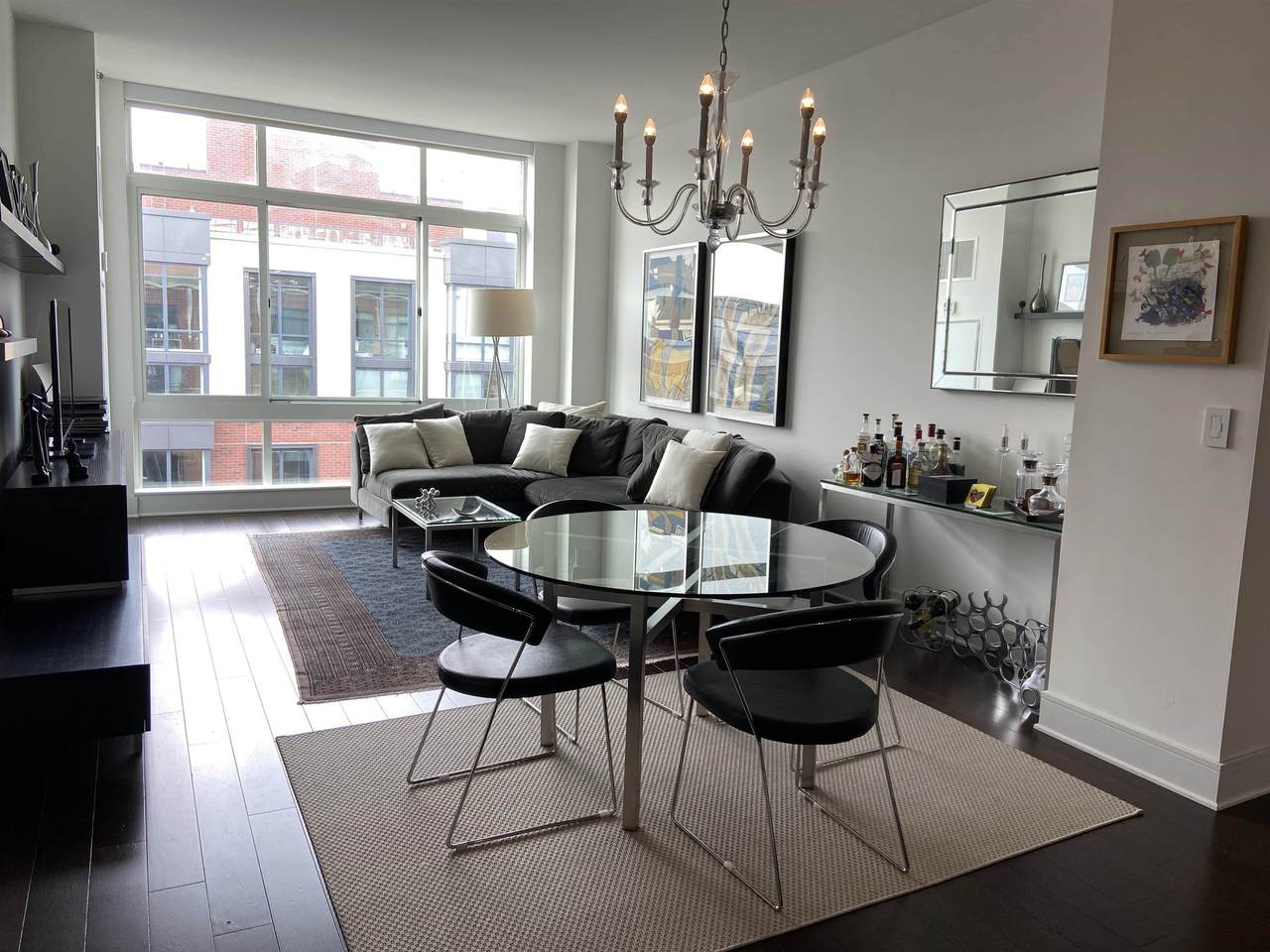 1100 Maxwell Lane - Photo 1