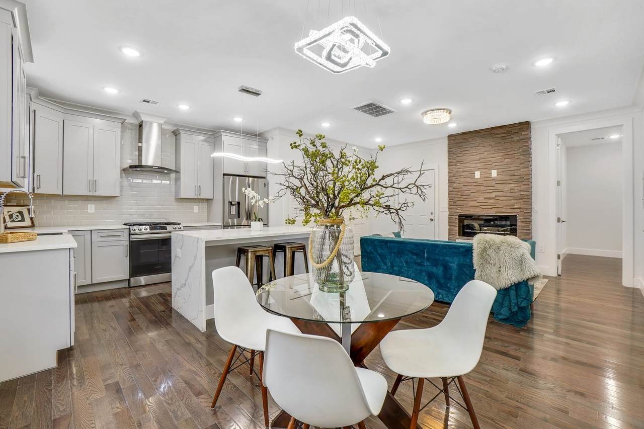 2 Holmes Ave - Photo 1