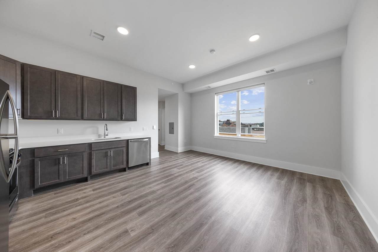 660 Grand St - Photo 1