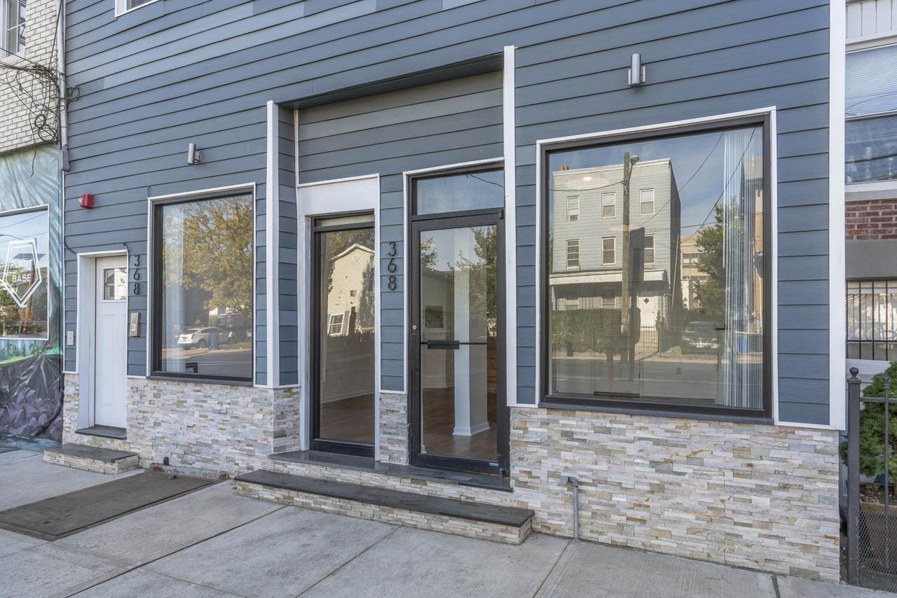 368 Pacific Ave - Photo 1