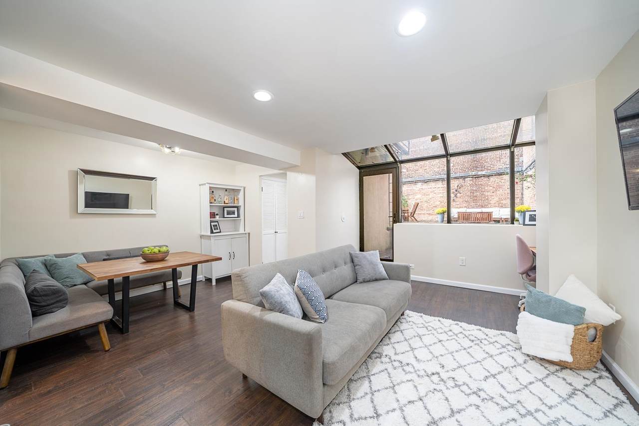 104 6TH ST - Photo 1