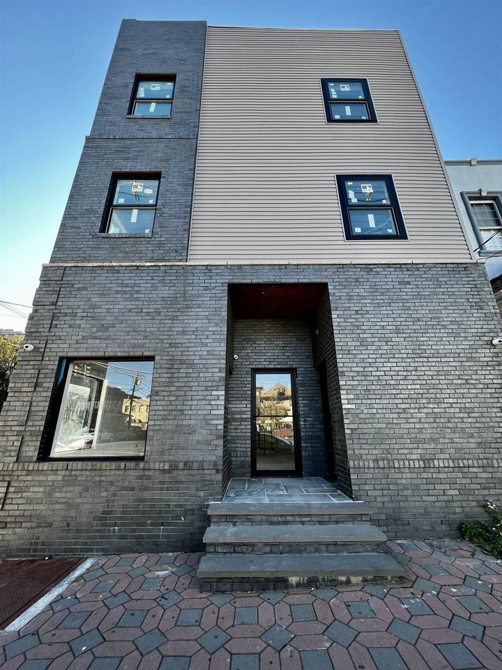 301 59TH ST - Photo 1