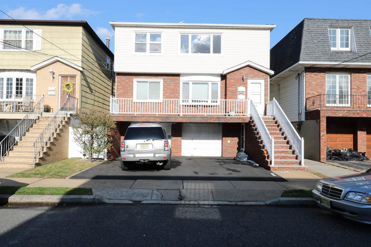 3 Schuyler Pl West - Photo 1