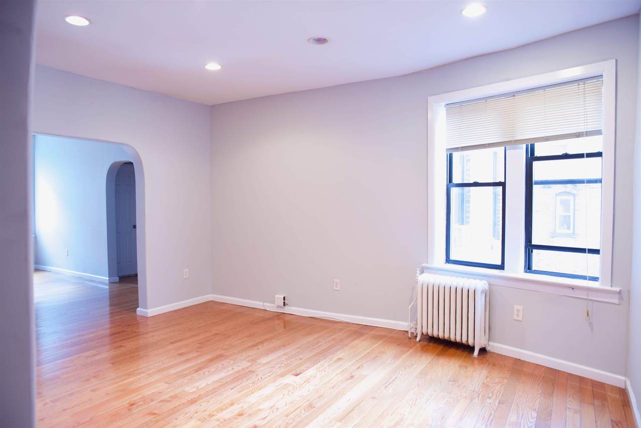 29-33 51ST ST - Photo 1