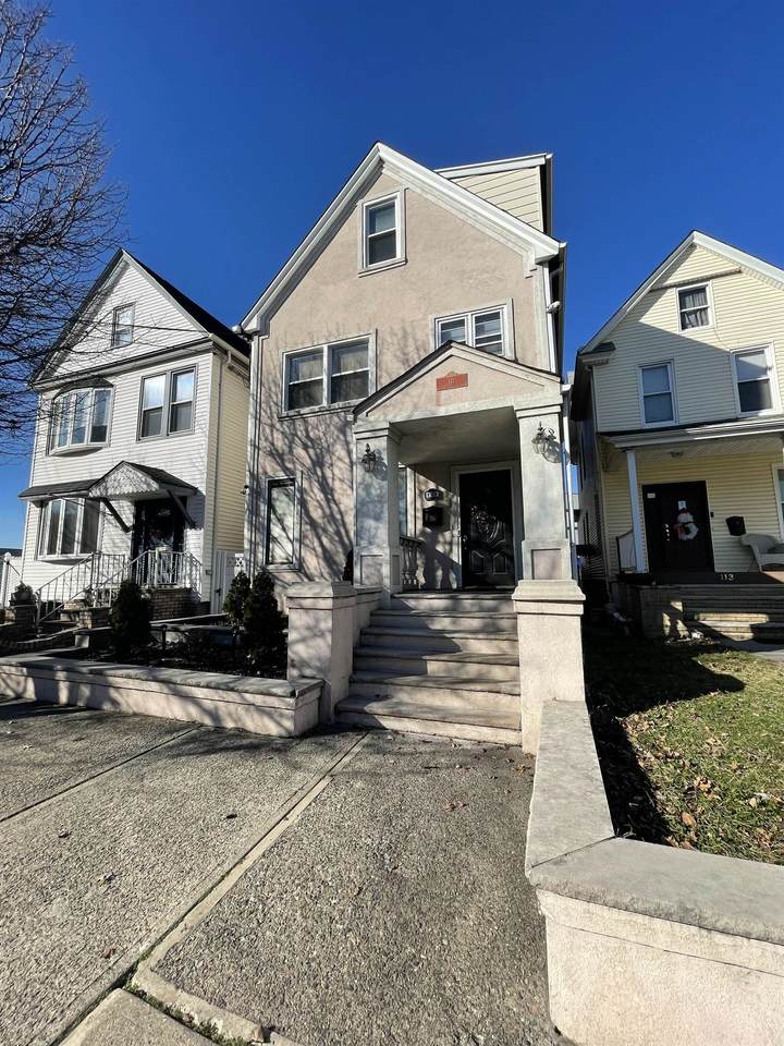 111 Avenue A - Photo 1